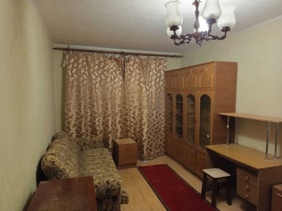 Здається однокімнатна квартира центр (площа) Чернігів