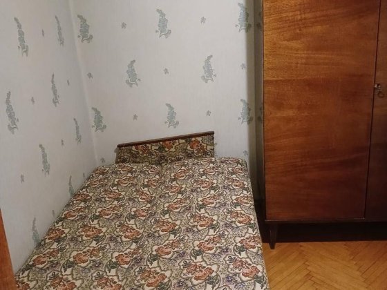 Здається одна кімната для дівчини в 3х кімнатній квартирі р-н Вишенька Зарванці