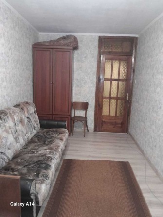 Комната в квартире. Пр.Победы(ЦЕНТР).Все удобс. Без хозяев 2999 за все - фото 1