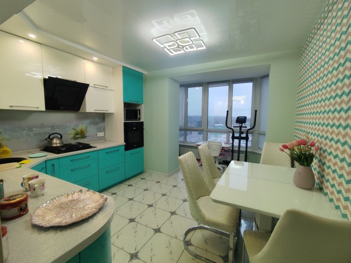 Здається 3х кімната квартира р-н Митниця - фото 1