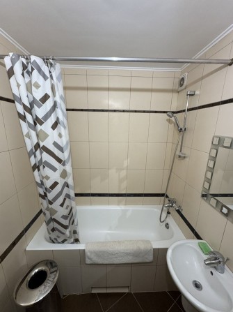 сдам комнату  для 1й дев Позняки Срибнокильская - фото 1