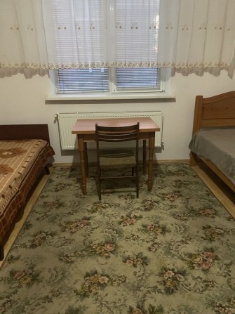 Здам  велику простору кімнату  в 2 х кім . квартирі для хлопця - фото 1