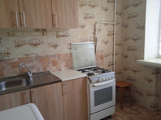 Подселение для парня, просп. Глушкова, 5 мин. - ст.м. Теремки" Киев