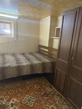 Сдам комнату в центре.Без оплаты за проживание. За помощь по хозяйству - фото 1