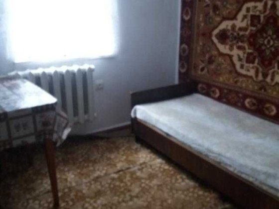 (3) Здам кімнату в районі Урожай 4698