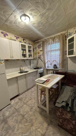 Здам кімнату у квартирі без проживання господаря для дівчини - фото 1