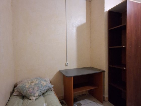 1-місна кімната//Деміївська Київ