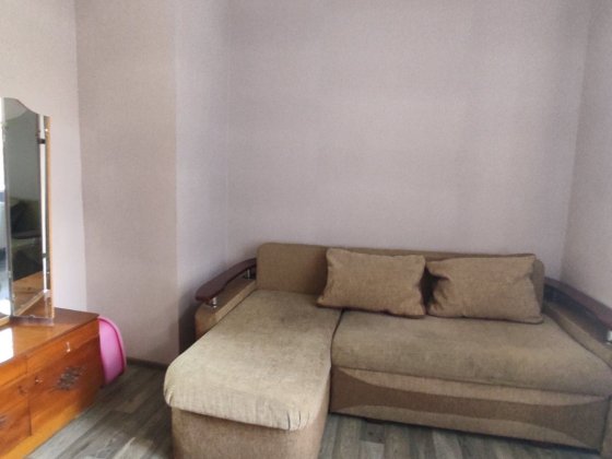 Оренда кімнати к гуртожитку  плщ Фестивальна 3500 тис грн  за все