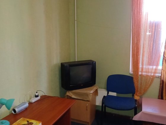 Житло біля метро Київ