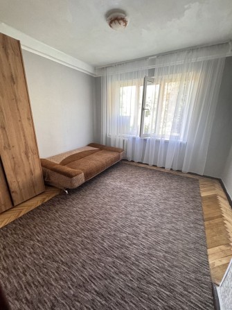 Здам кімнату для дівчини ! Сятошинський район - фото 1