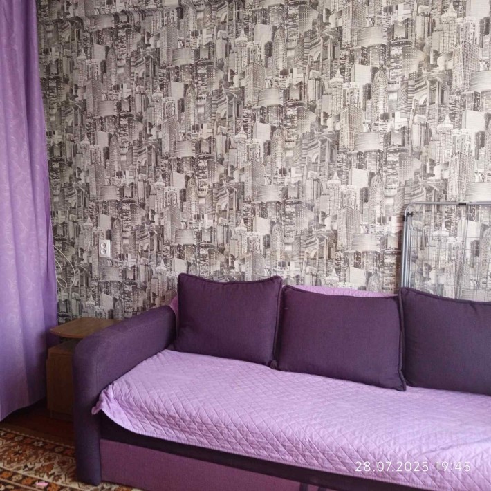 Здаю  одну кімнату в колишньому гуртожитку - фото 1