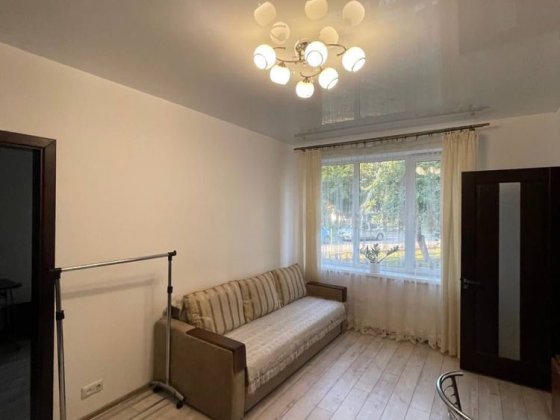 Оренда кімнати для дівчини Львів Львов