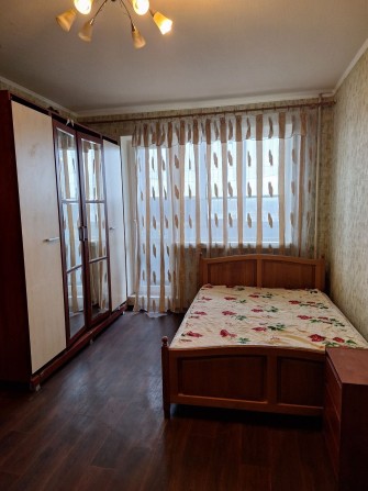 Здам дві кімнати в трикімнатній квартирі (без господині) - фото 1