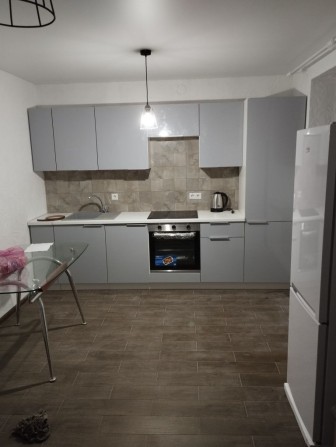 Оренда 1- но кімнатної квартири в новобудові - фото 1