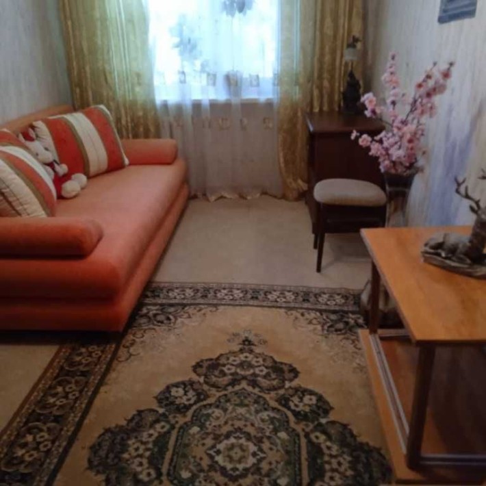 Сдам комнату с хозяйкой для девушки Филатова/Космонавтов/Адмиральский - фото 1