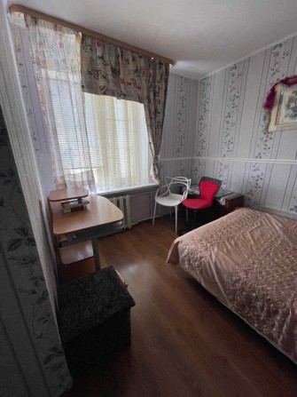 Здається кімната для дівчини на Воскресенці - фото 1