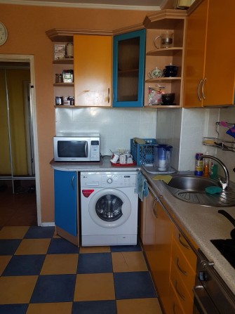 Срочно сдам красивую комнату с ремонтом Королёва /Обл ГАИ 2500гр парню - фото 1