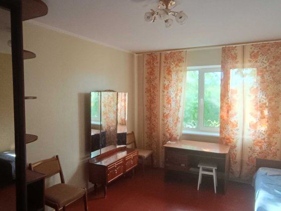 Кімната для жінки в квартирі на Троєщина Київ