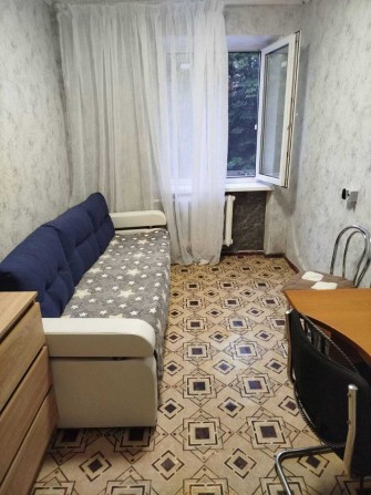 сдам ОТЛИЧНУЮ комнату в коммуне на Черемушках ул Инглези/Космонавтов - фото 1