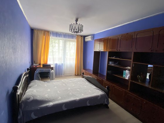 Под селение для девушки Київ