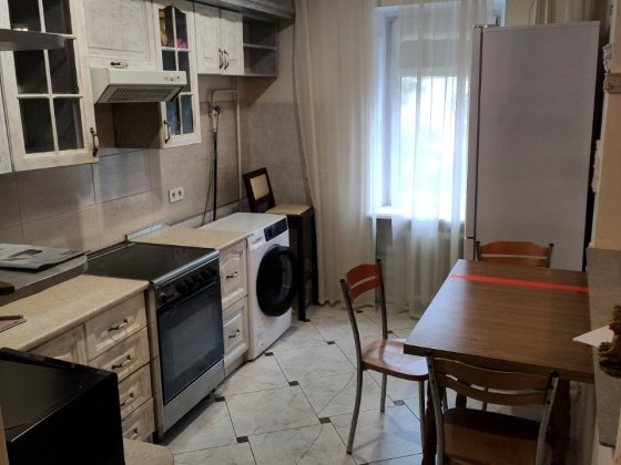 Оренда двох кімнат Рованці