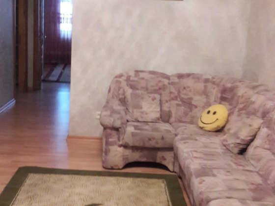 метро Харьковская.Комната  БЕЗ ХОЗЯЕВ  ул.Кошица 7а Київ