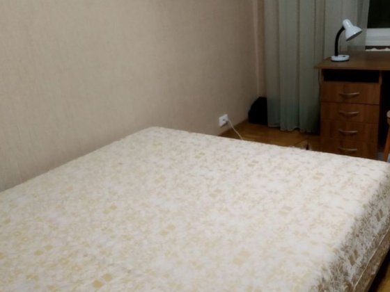 Здається кімната для дівчини або жінки,вул.Академіка Стражеско Київ