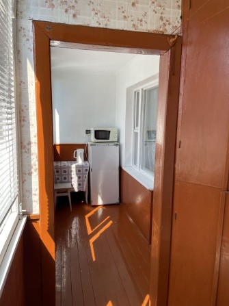 Комната с двумя балконами 5эт ул Беретти без комиссии - фото 1