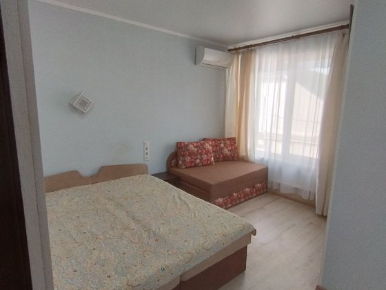 Дома в  Крыжановке  на любой период времени до лета. Крыжановка