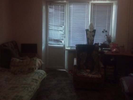 Сдам большую комнату в квартире Тепличне