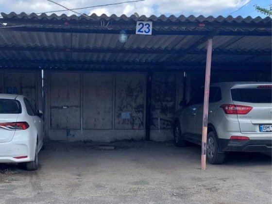 Стоянка для легкового авто Кам'янець-Подільський