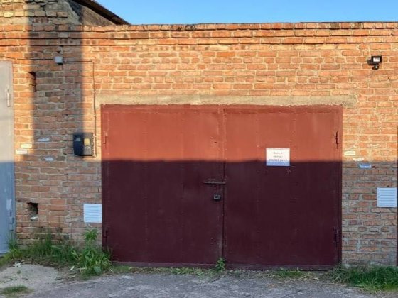 Цегляний гараж по вул. Карбишева,5а Кооператив Північний-1 / Авторинок Луцьк