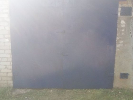 Сдам гараж в коп. Мотор  за ост. Интернат Терновский р-он Кривой Рог