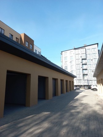 Оренда гаража ( для електромобіля) поряд Щасливе на Чорновола 94 - фото 1