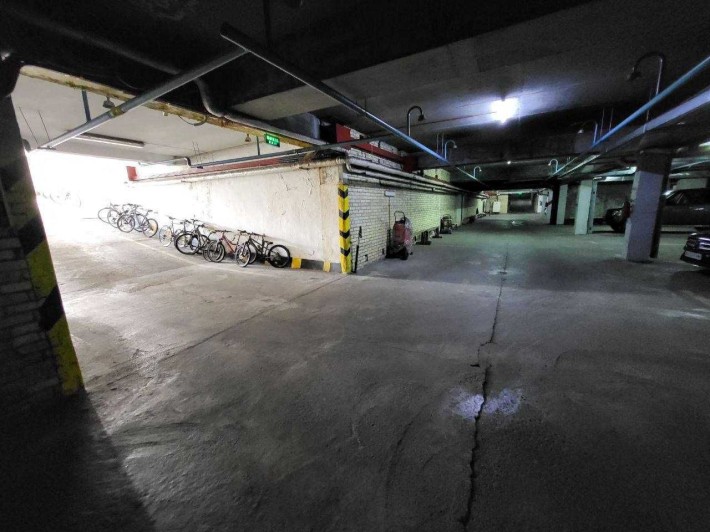 Паркомісце в підземному паркінгу Тичини 2  ‼️ Березняки Русанівка - фото 1