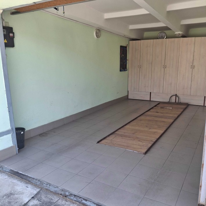 Гараж в АГК "Прогрес", вул. Мореходна - Бузника (район Таксопарка) - фото 1