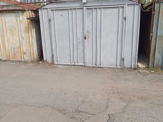 Оренда гаража з підвалом і зарядкою Киев