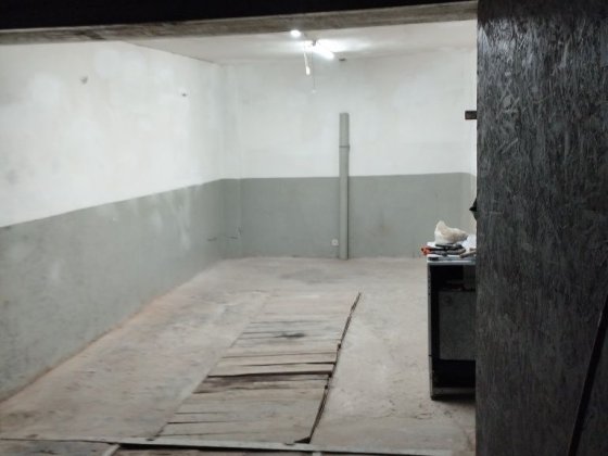 Оренда гаража під склад та автомобіль Львов