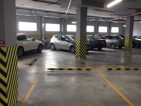 Сдам паркоместо ул.Каманина 44 Жемчужина Одеса