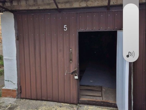 Гараж з підвалом, Печерськ, вул. Лабораторна, біля метро Печерська

Га Киев