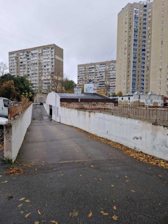 Аренда места с зарядкой для электромобиля подземный паркинг Правды 31А - фото 1