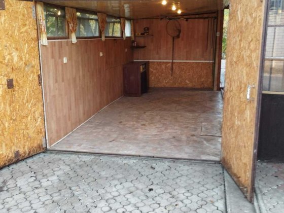 Сдам гараж на зимовий період (на дачі) для зберігання авто,  меблів Підгородне