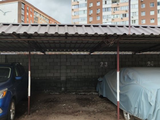Сдам крытое паркоместо Ліски