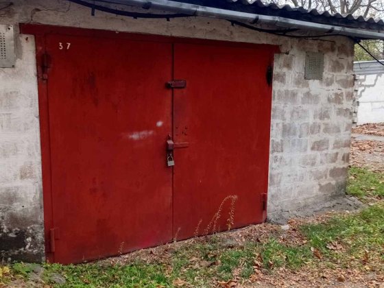 Продам гараж 8*4.5м на охраняємом масиві Жовті Води