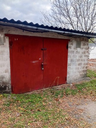 Продам гараж 8*4.5м на охраняємом масиві - фото 1