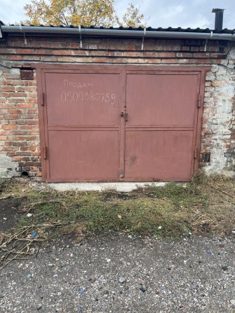 Продам гараж в районе хлебзавода. Смотровая яма, погреб. - фото 1
