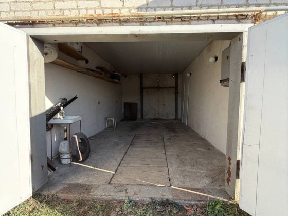 Продам двухуровневый гараж верх ул.Парковая Ветеран Краматорськ