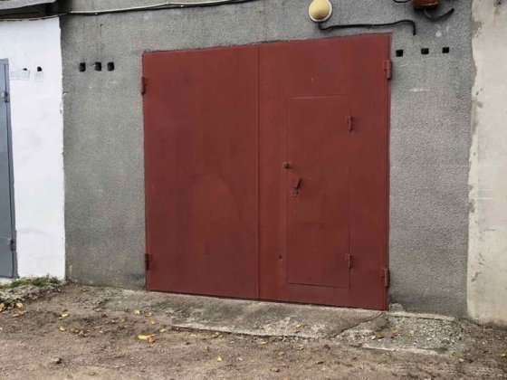 Продам гараж в районі 5 школи. Бориспіль