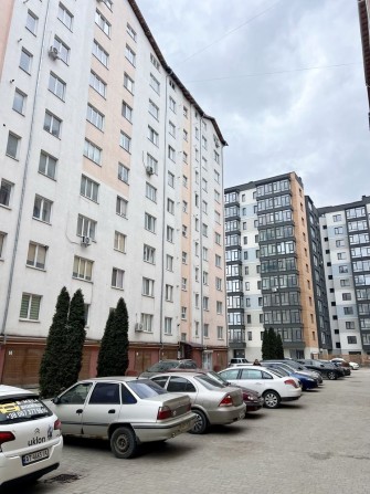 Продаж гаража 19м вул Целевича Пасічна в обжитій новобудові. - фото 1