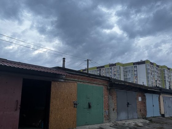 Цегляний гараж на мотелі з ремонтом Полтава